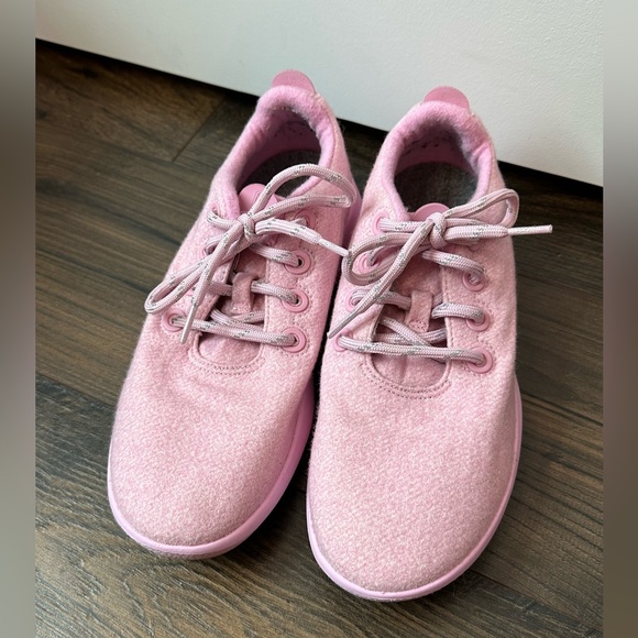 allbirds Women's Wool Runner Mizzles in Buoyant Pink (Size 9) - Picture 2 of 12